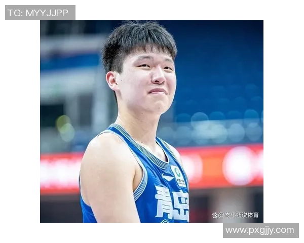 杨瀚森翻译成助教？自己驳斥谣言：因瀚森英语前进，他没事干帮队员传球